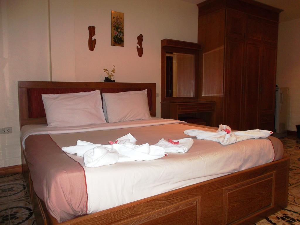 Chaiyapoon Inn Pattaya Εξωτερικό φωτογραφία