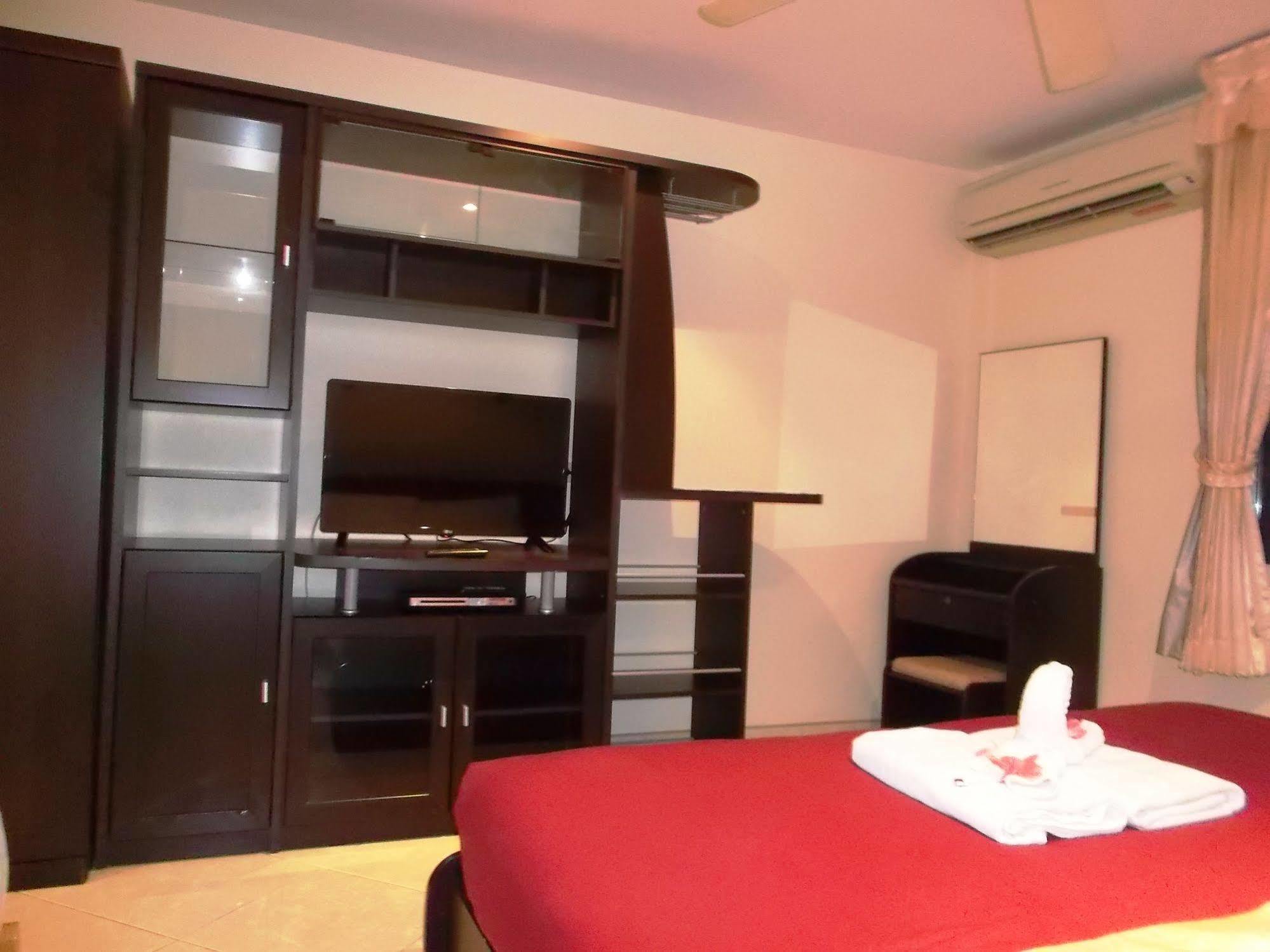 Chaiyapoon Inn Pattaya Εξωτερικό φωτογραφία