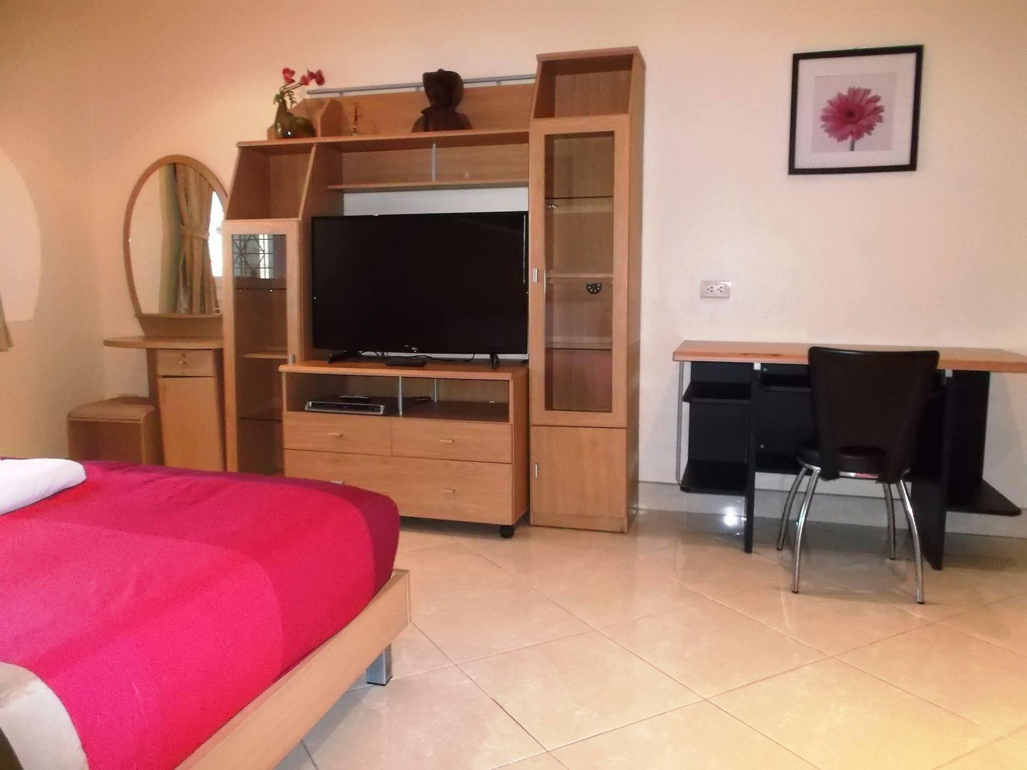 Chaiyapoon Inn Pattaya Εξωτερικό φωτογραφία