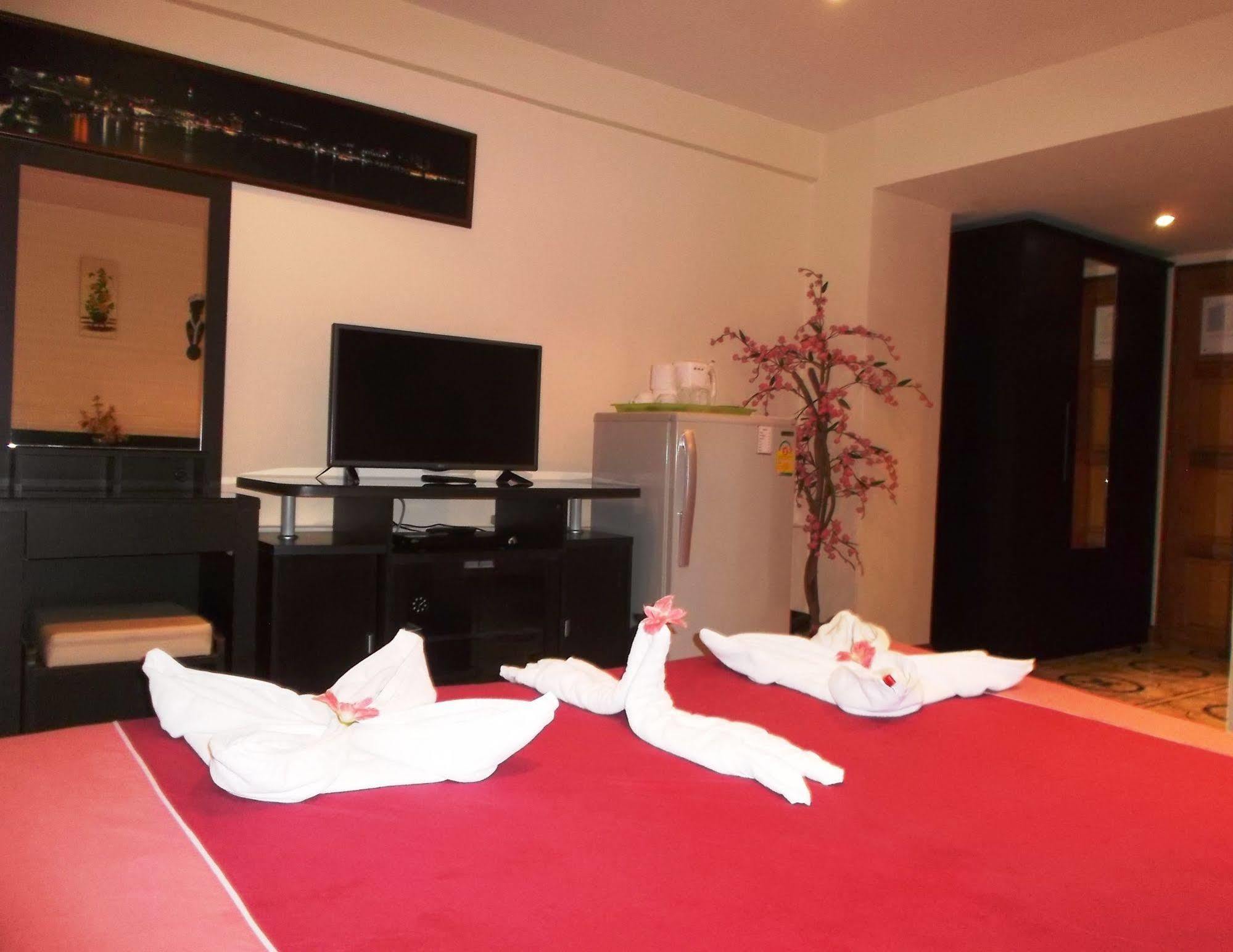 Chaiyapoon Inn Pattaya Εξωτερικό φωτογραφία