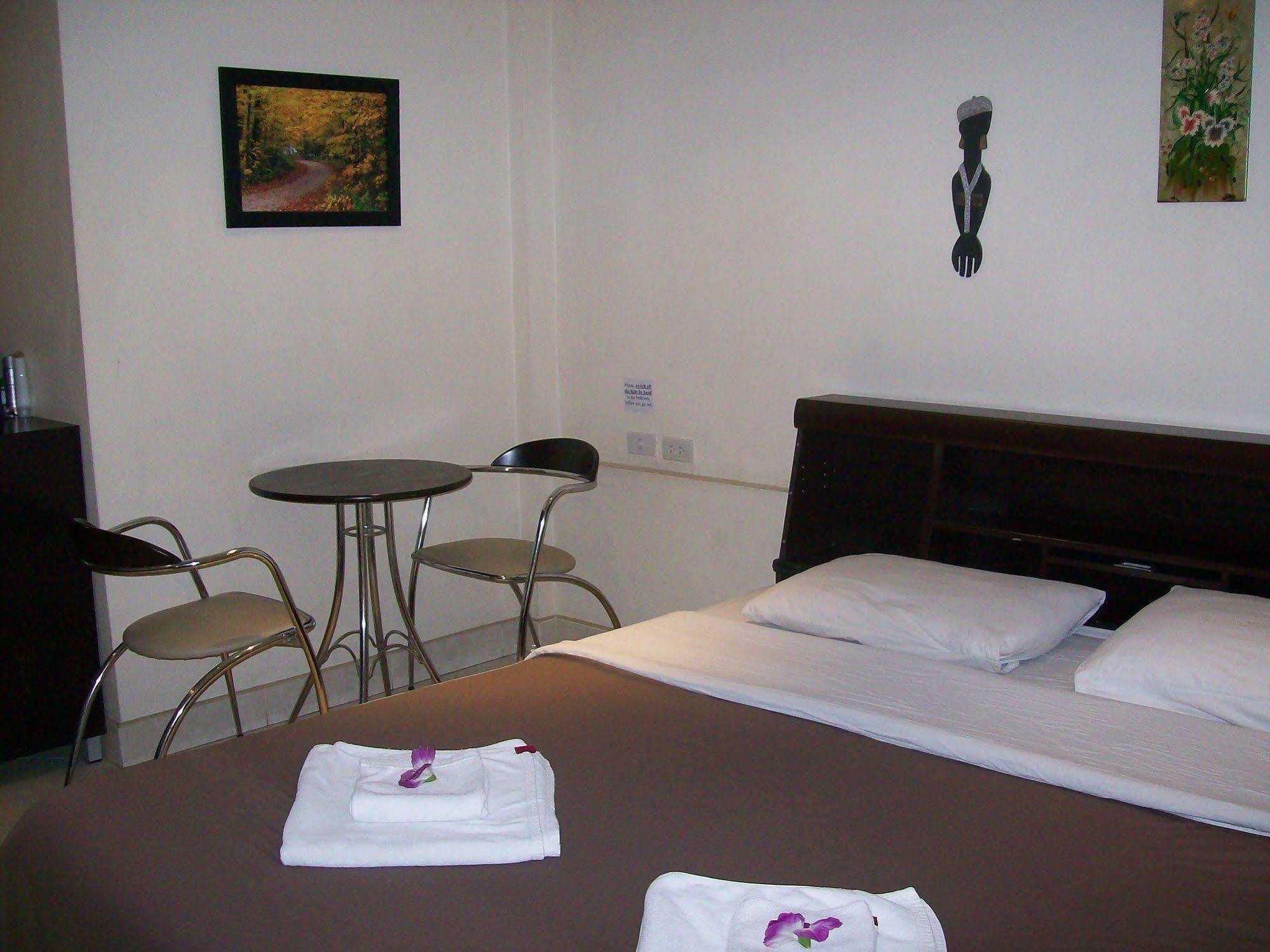 Chaiyapoon Inn Pattaya Εξωτερικό φωτογραφία