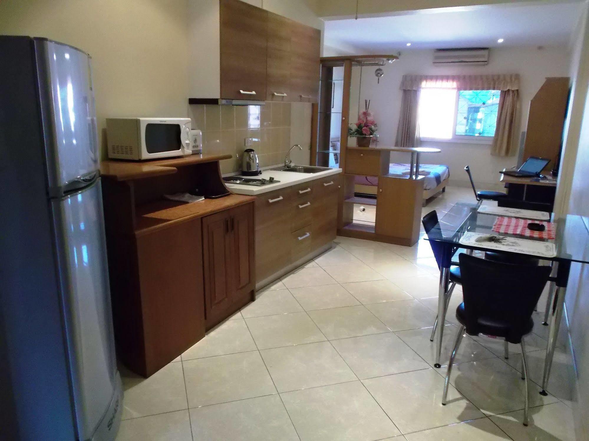 Chaiyapoon Inn Pattaya Εξωτερικό φωτογραφία